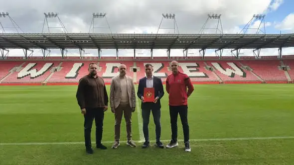 KS Zjednoczeni Budziszewice podpisał umowę partnerską z Widzewem Łódź